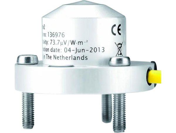 Pyranometer 400 to 1100 nm for routine measurement of solar radiation